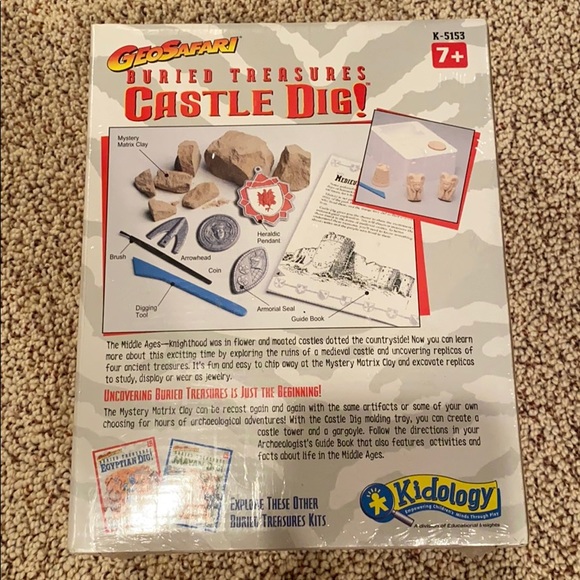 Geo Safari - Buried Treasure Castle Dig - Picture 2 of 2